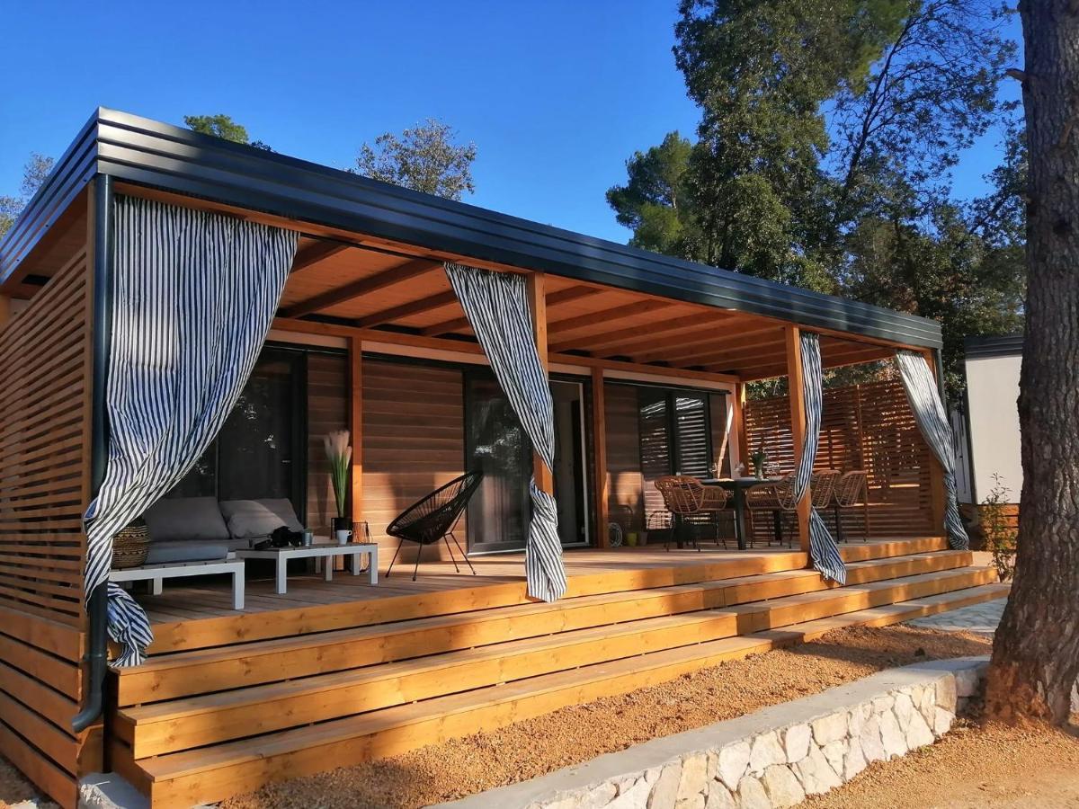 Mobile Home Anamari Биоград-на-Мору Экстерьер фото