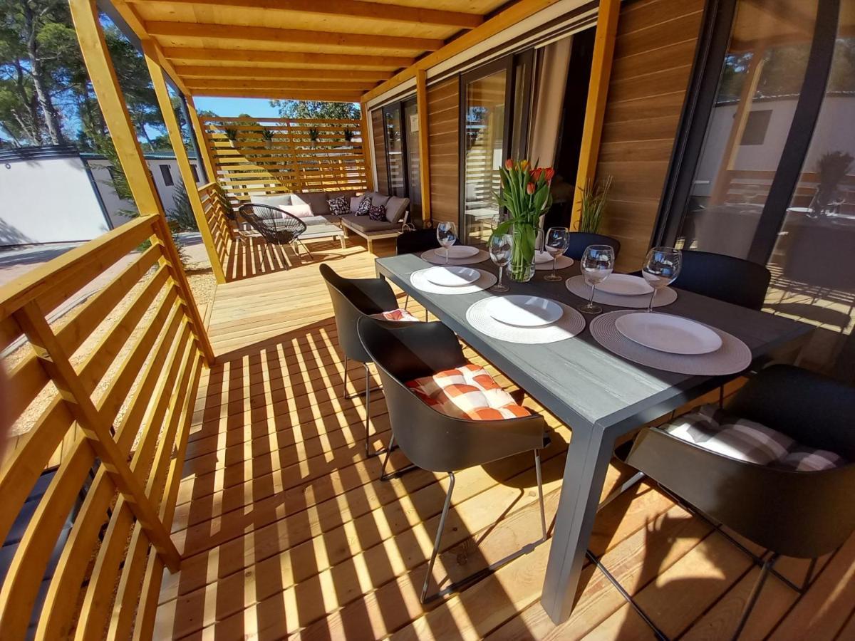 Mobile Home Anamari Биоград-на-Мору Экстерьер фото