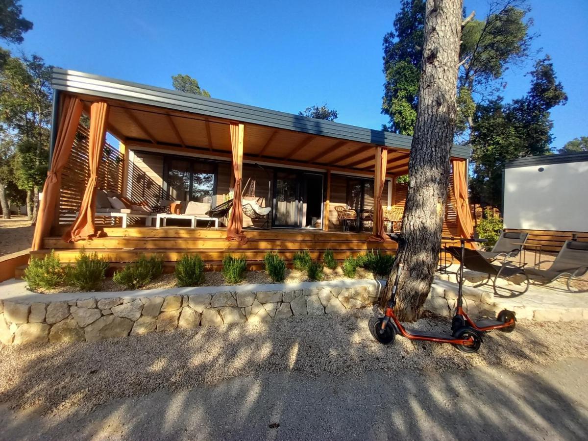 Mobile Home Anamari Биоград-на-Мору Экстерьер фото