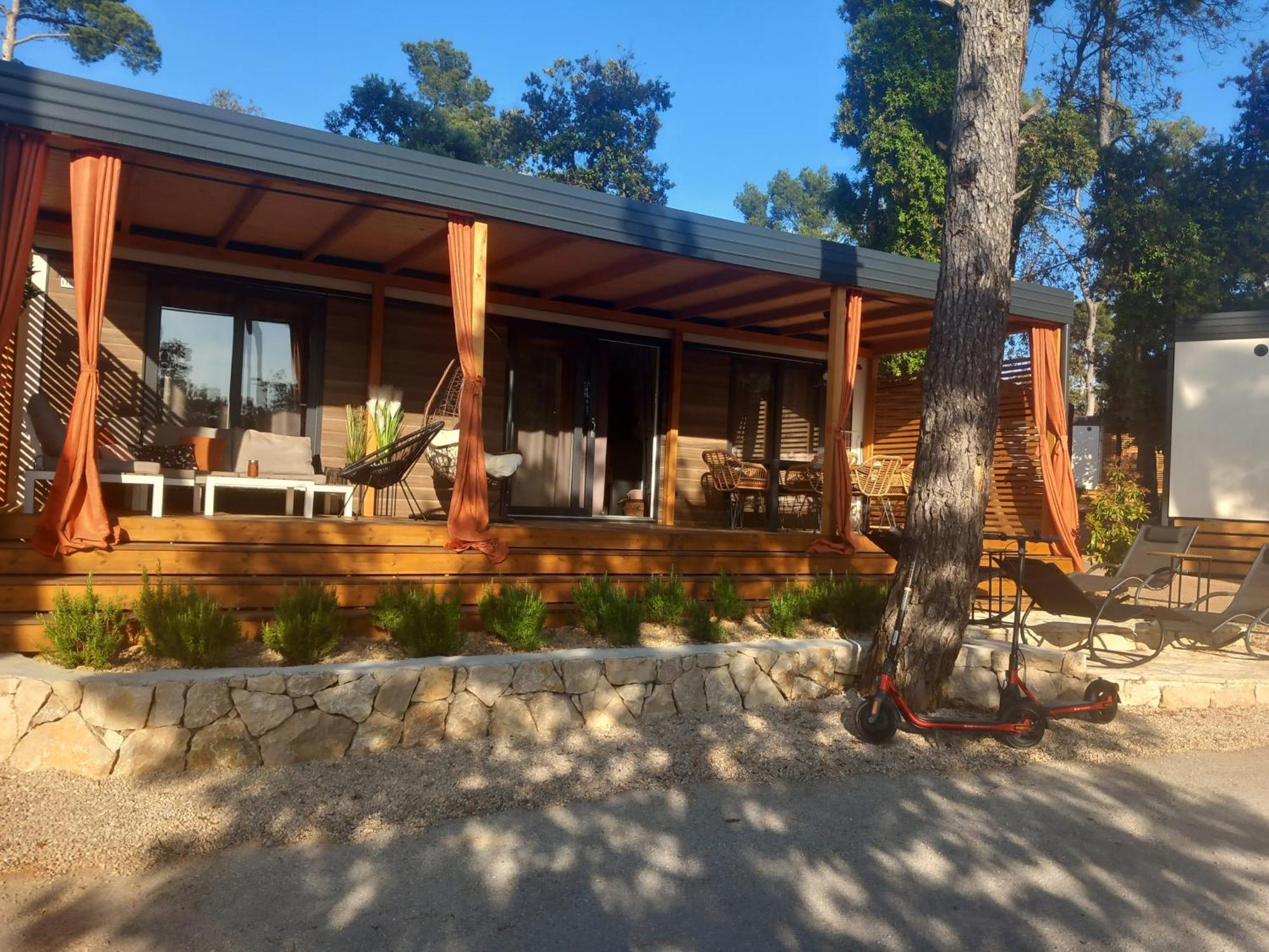 Mobile Home Anamari Биоград-на-Мору Экстерьер фото